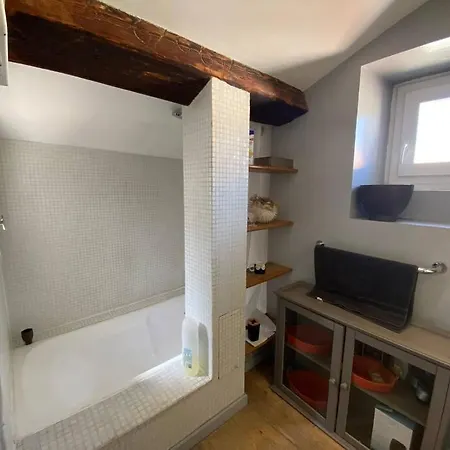 Appartement Loft Max & Djeco Climatise + Parking Nîmes