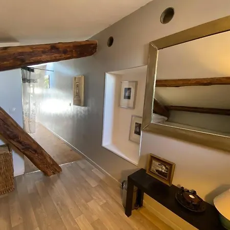 Appartement Loft Max & Djeco Climatise + Parking Nîmes